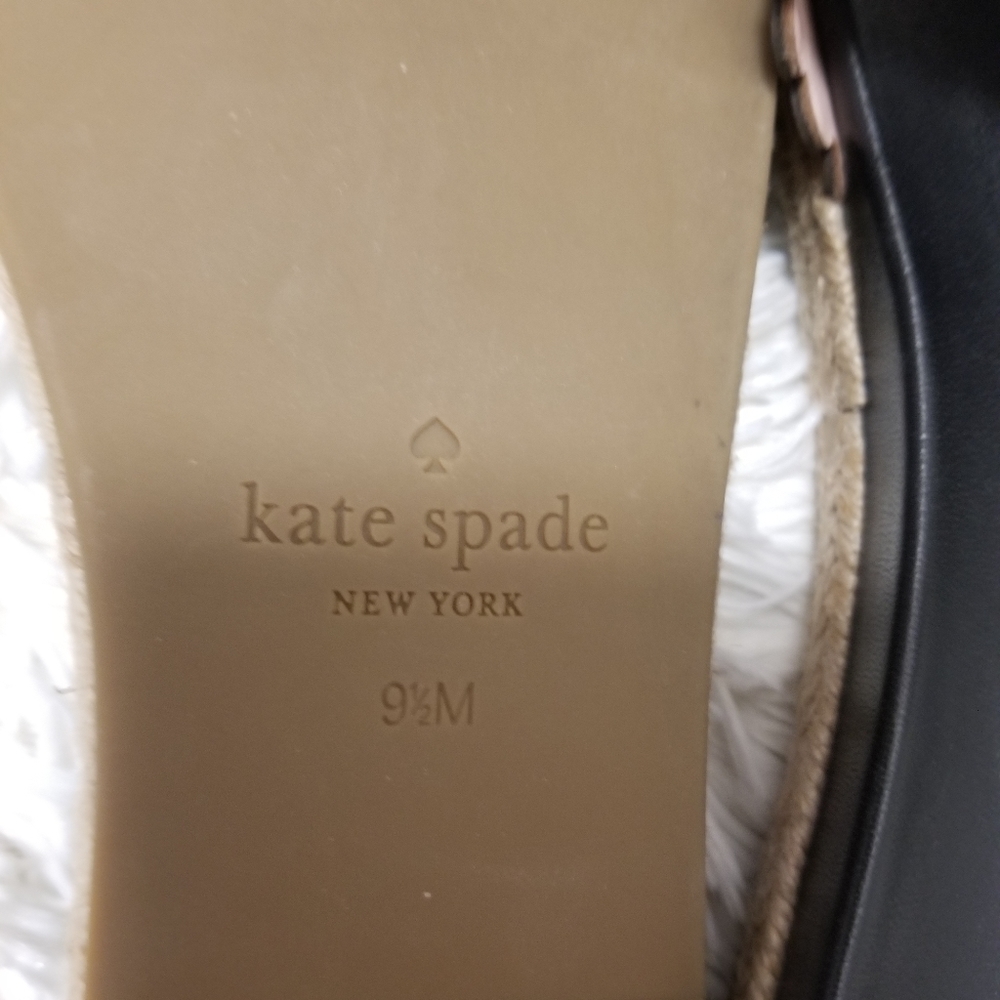 Sandal - Picture 4 of 4
